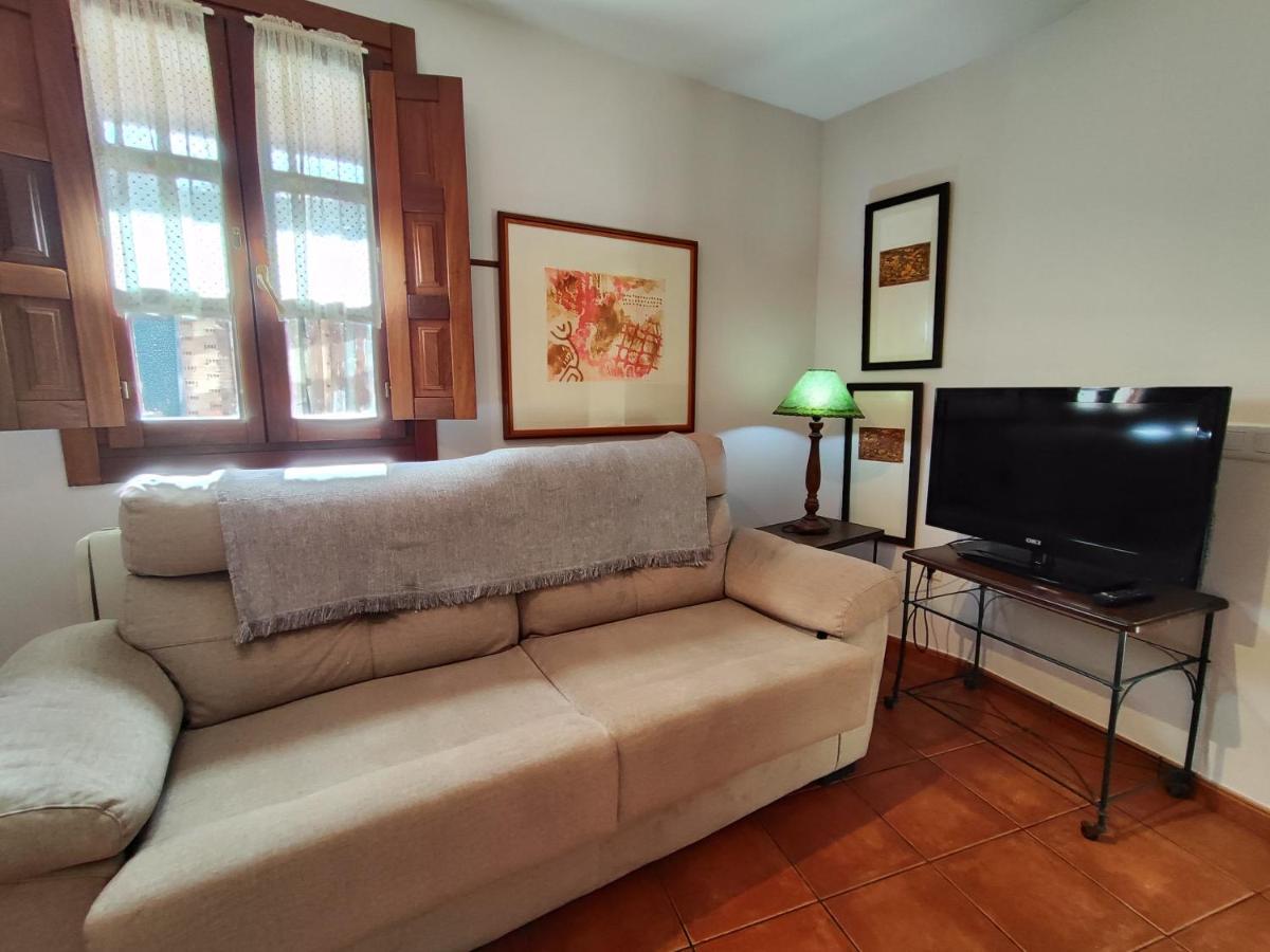 La Tienda De Porrua Apartment Llanes